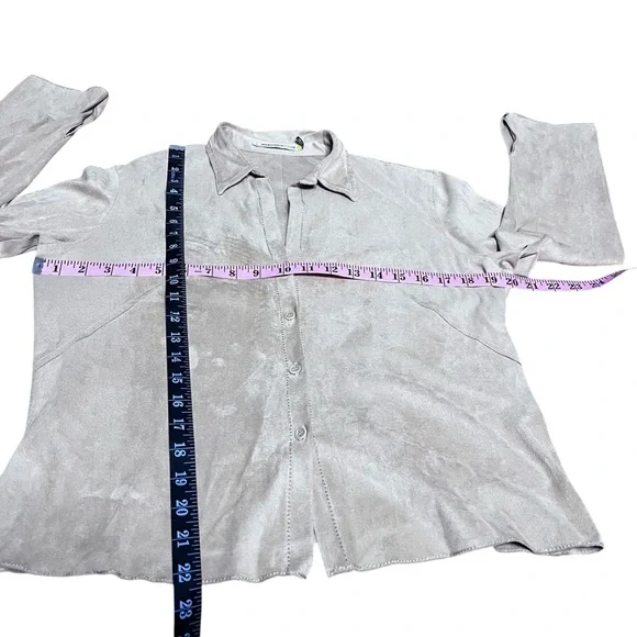 VINTAGE MAXSTUDIO Faux Suede 90s Y2K Beige Chamois Flare Sleeve Blouse SZ: L - Picture 8 of 10